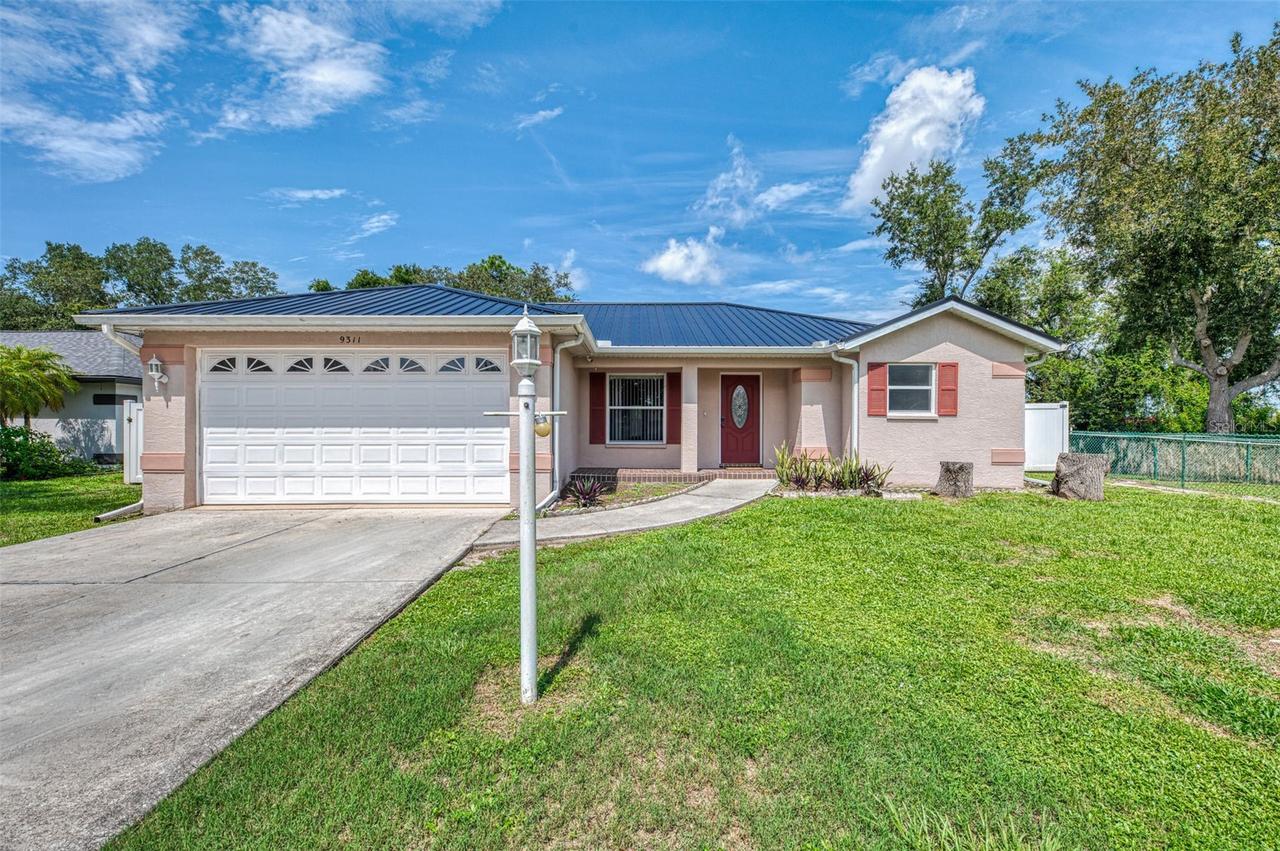 9311 27th Ave., Palmetto, FL 34221