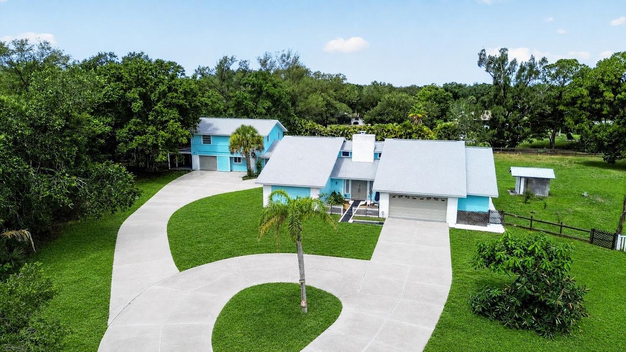 1305 Greenfield Cir., Venice, FL 34292