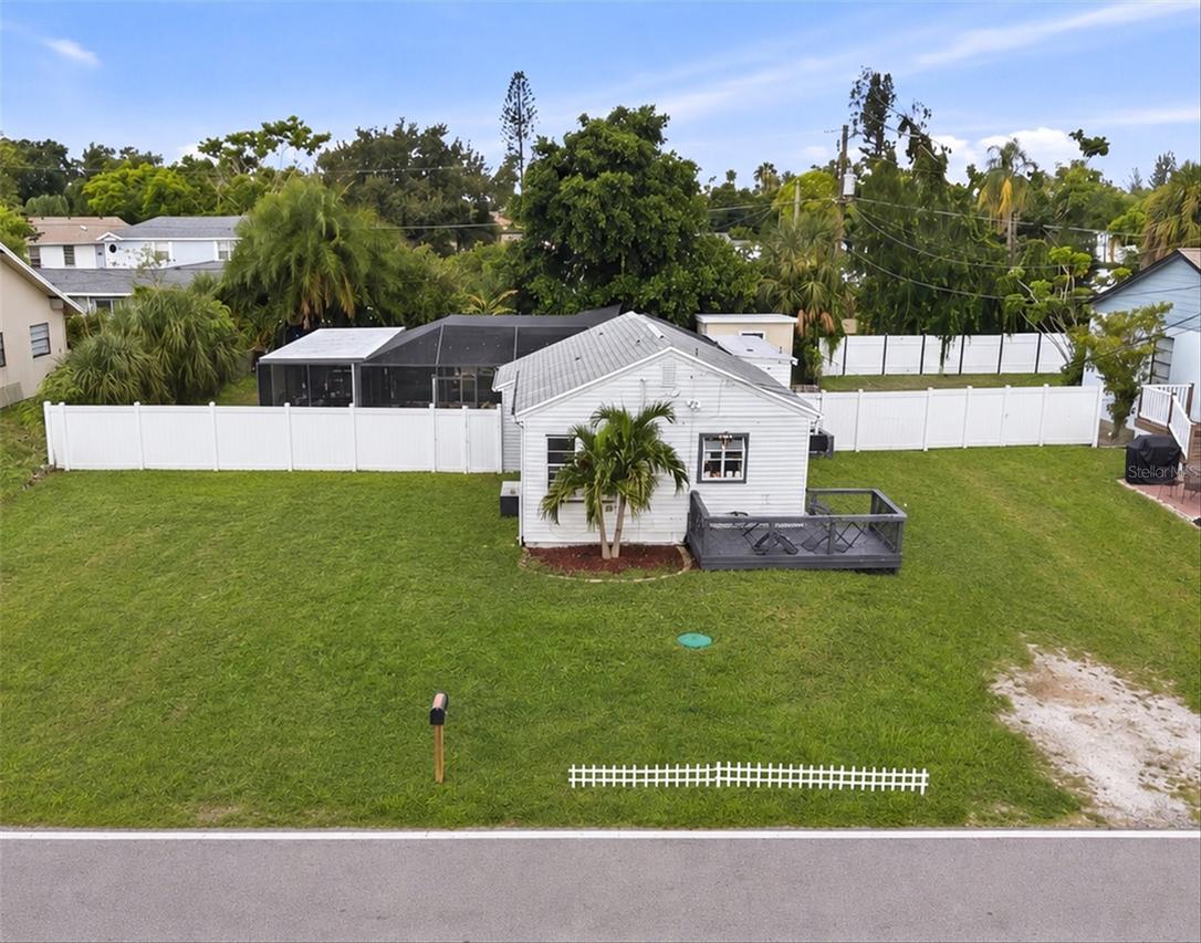 4512 86th St., Bradenton, FL 34210