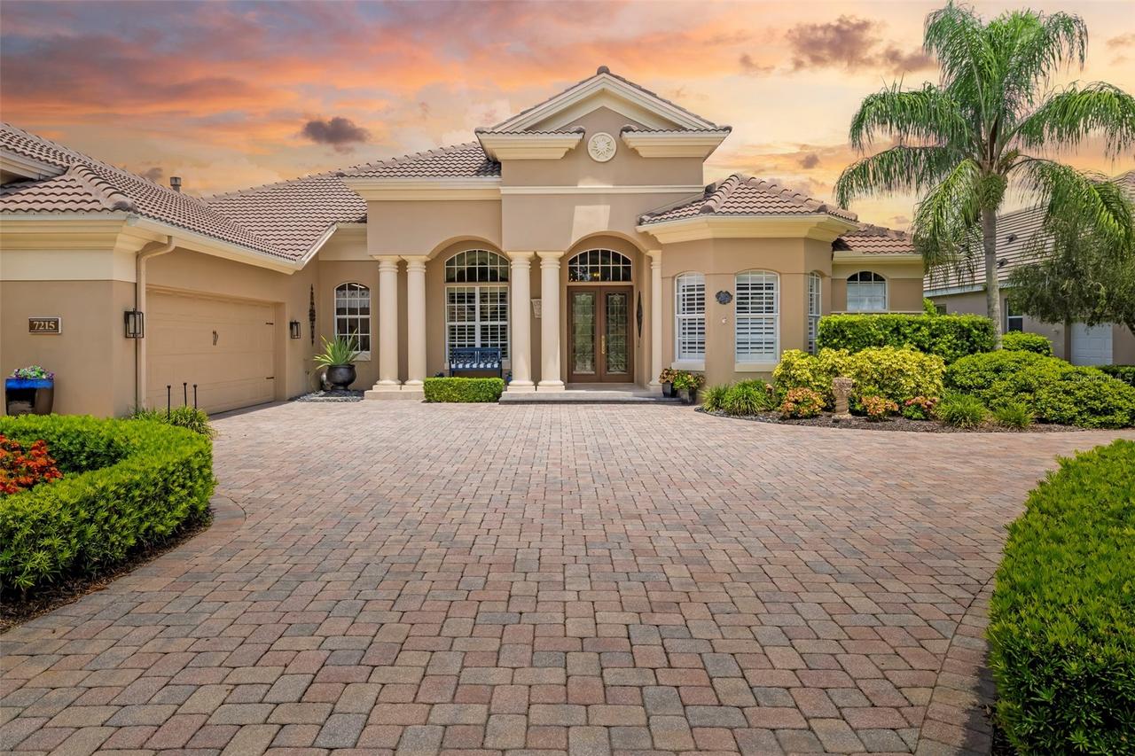 7215 Chatsworth Ct., Bradenton, FL 34201