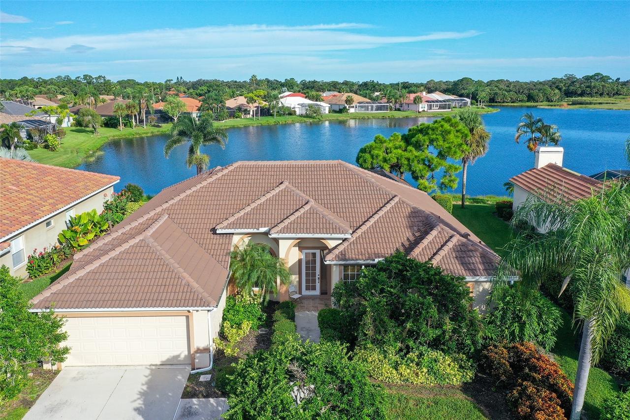 5113 Far Oak Cir., Sarasota, FL 34238
