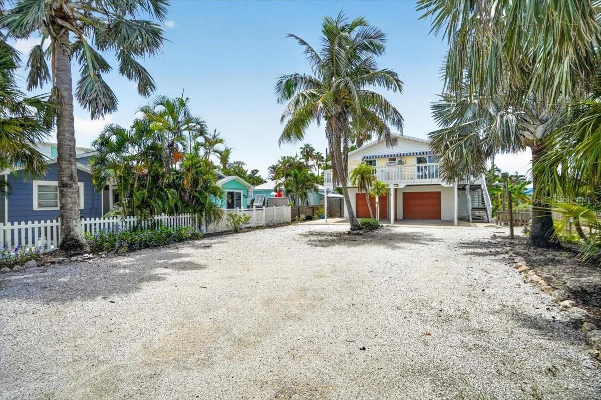 524 Spring Ave., Anna Maria, FL 34216