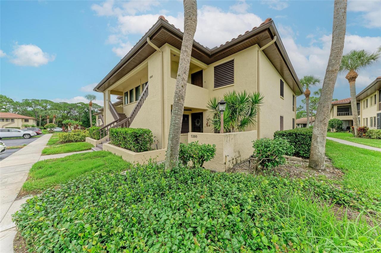 5200 Lake Village Dr. #79, Sarasota, FL 34235