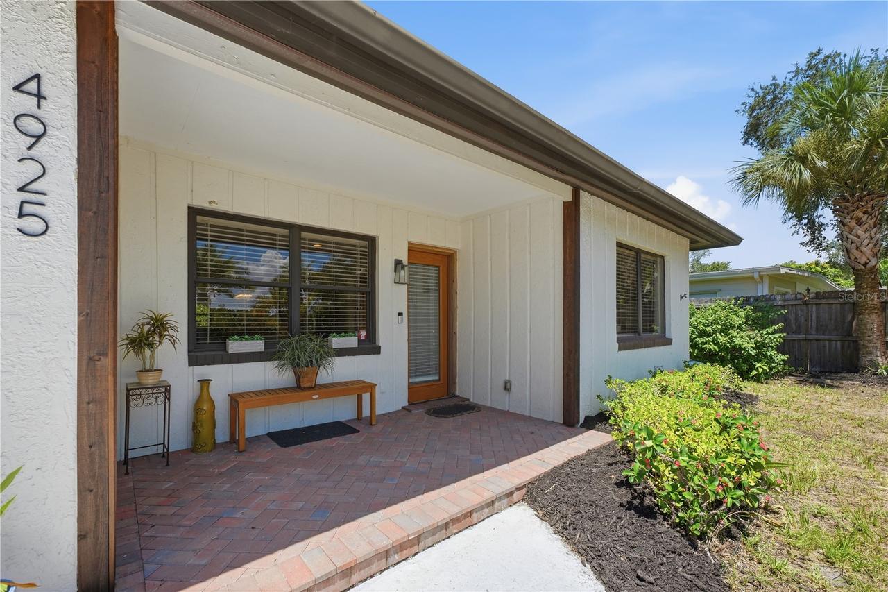 4925 Remington Dr., Sarasota, FL 34234