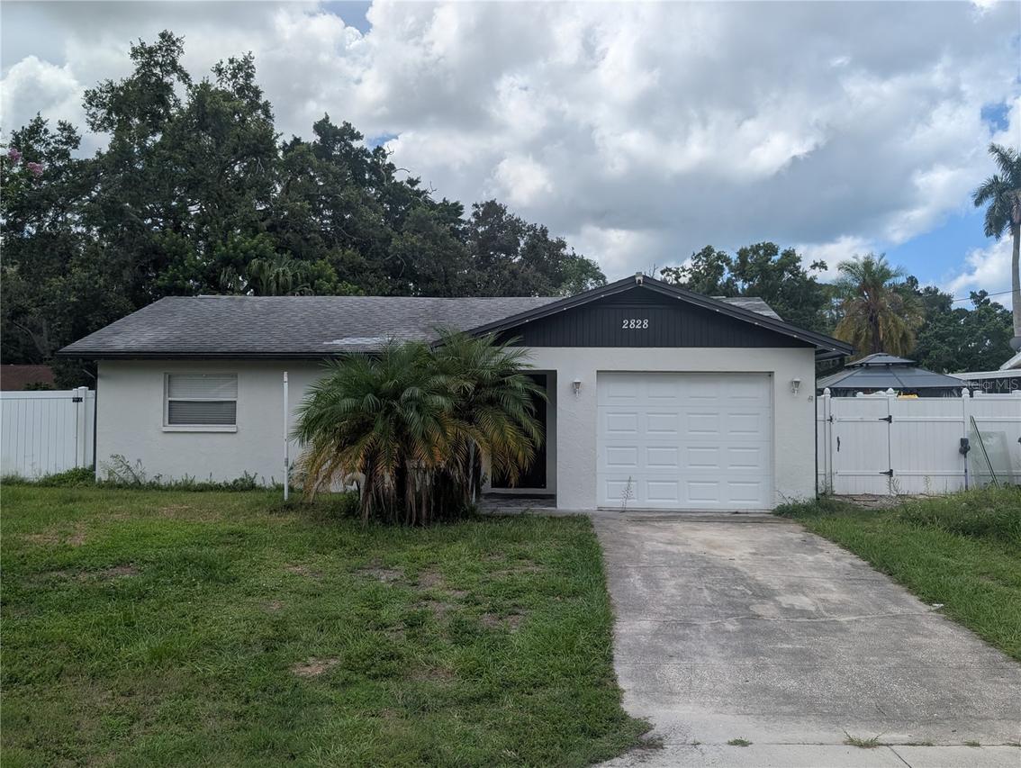 2828 Nassau St., Sarasota, FL 34231