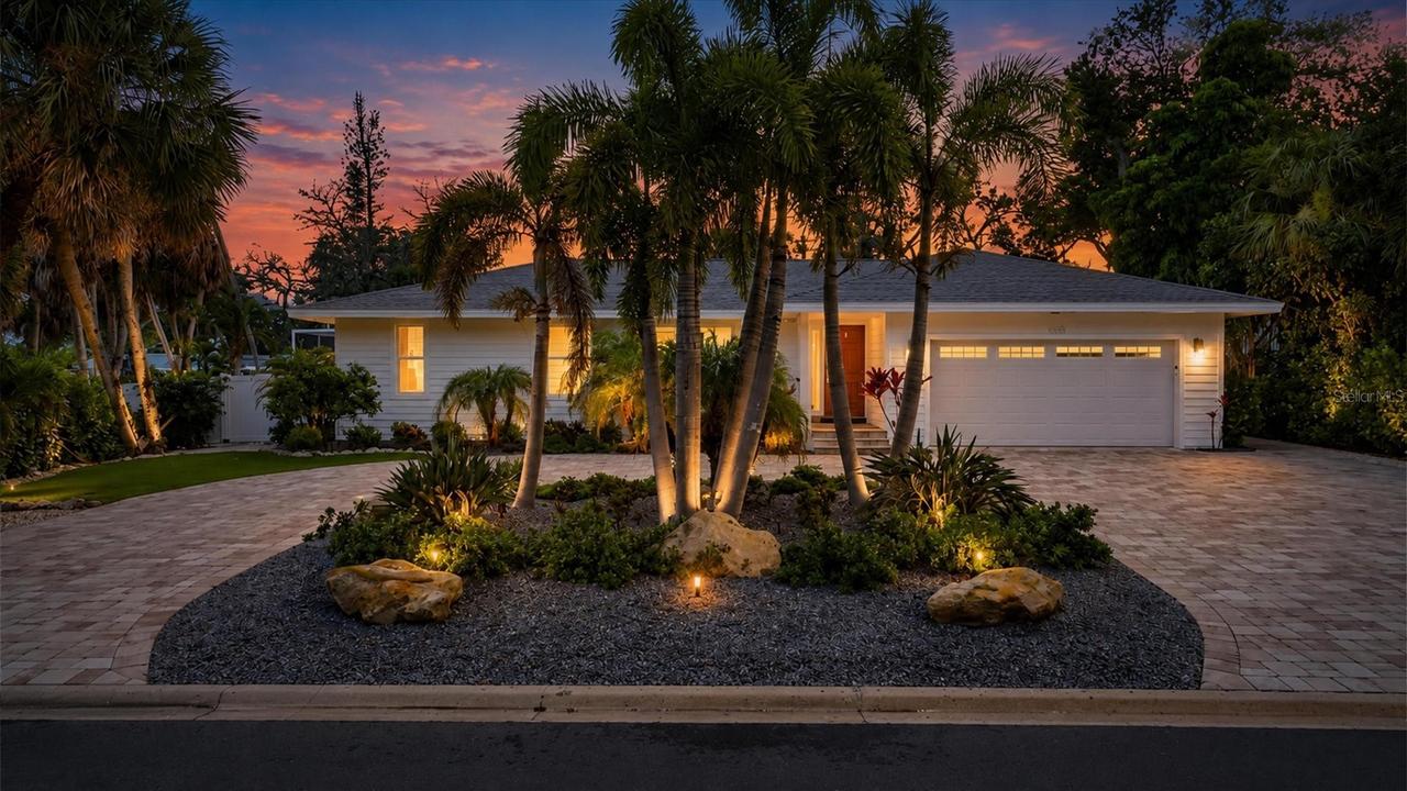 5333 Siesta Ct., Sarasota, FL 34242