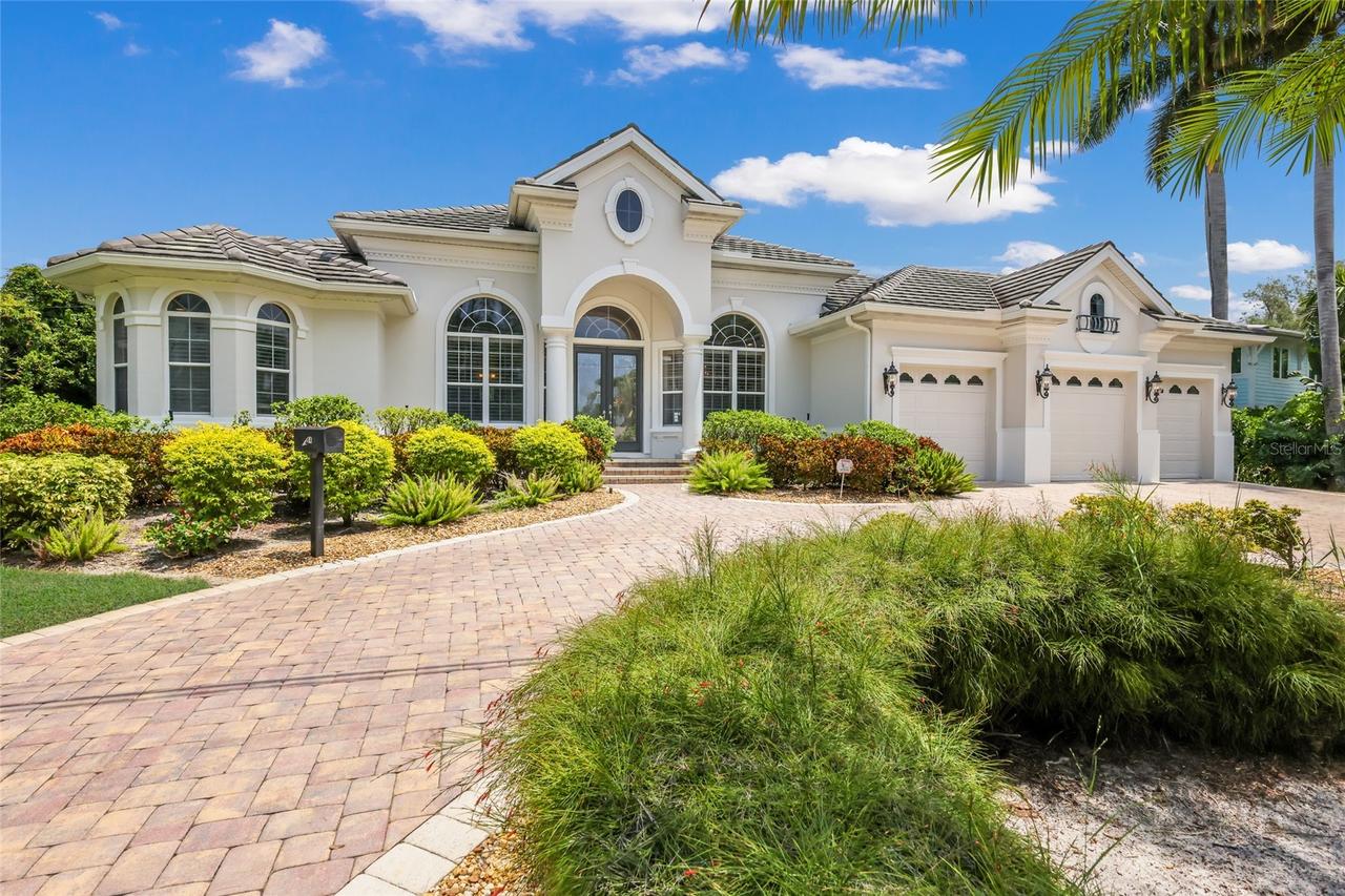 5904 Riverview Blvd., Bradenton, FL 34209