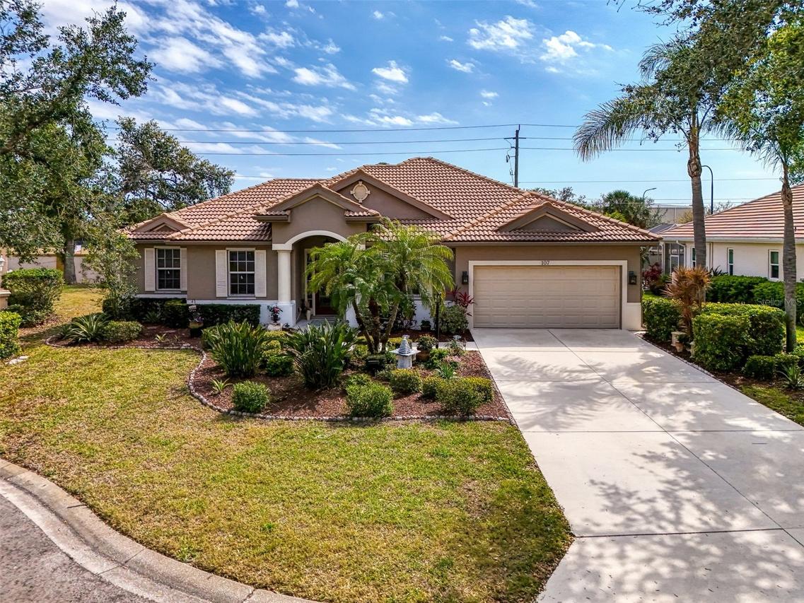 107 Wayforest Dr., Venice, FL 34292