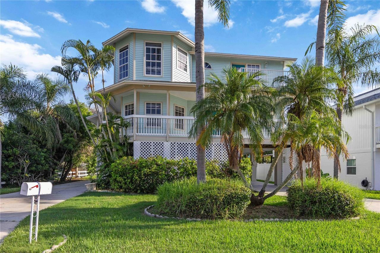 13951 Harbor View Dr., Seminole, FL 33776