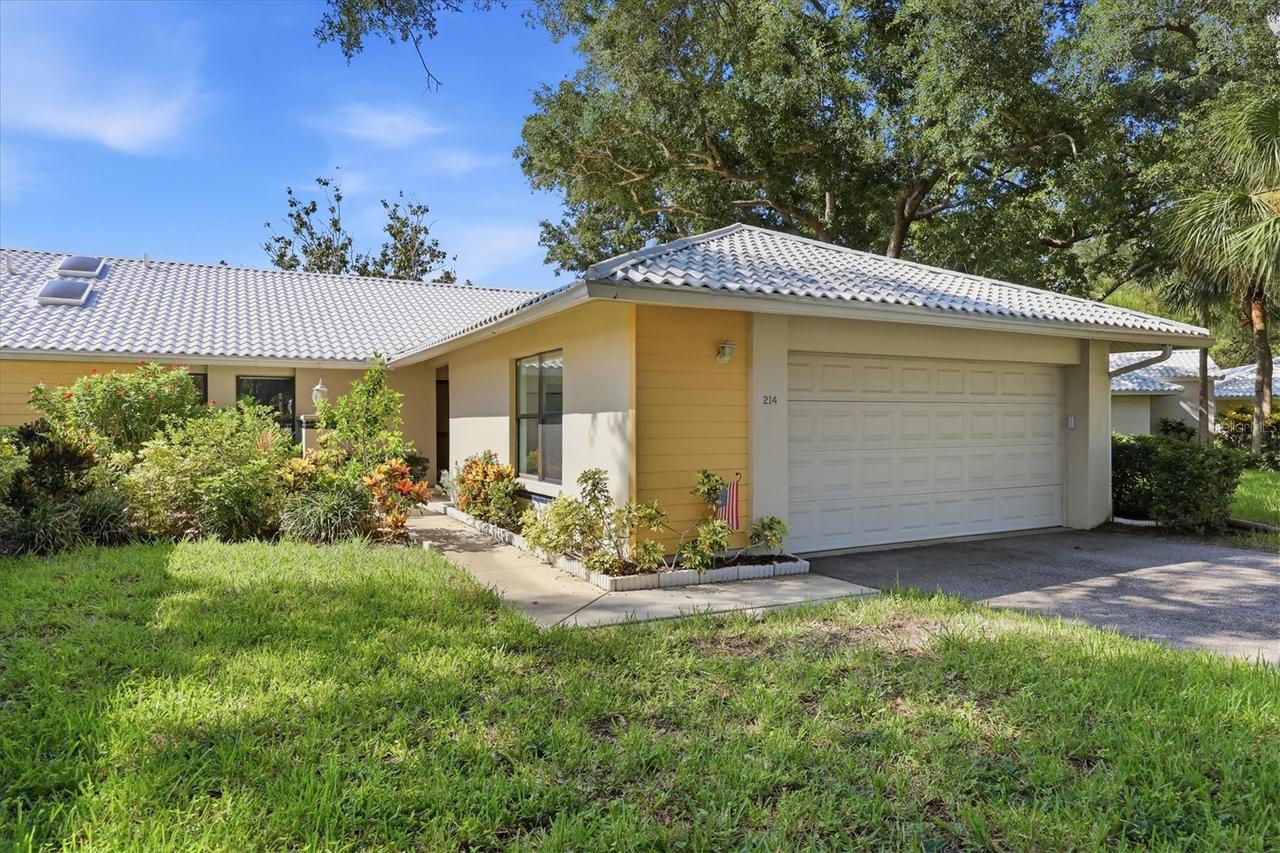 214 Southampton Dr. #327, Venice, FL 34293