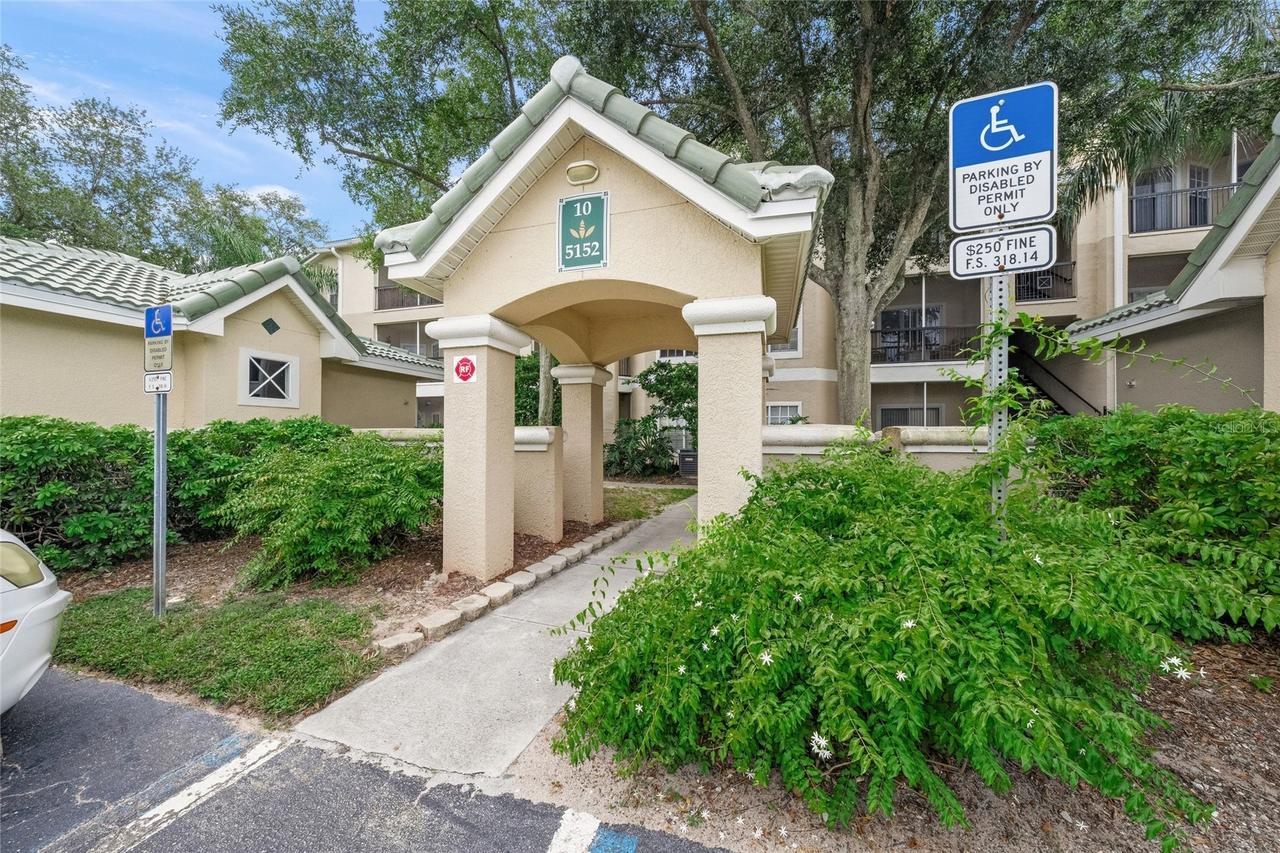 5152 Northridge Rd. #304, Sarasota, FL 34238