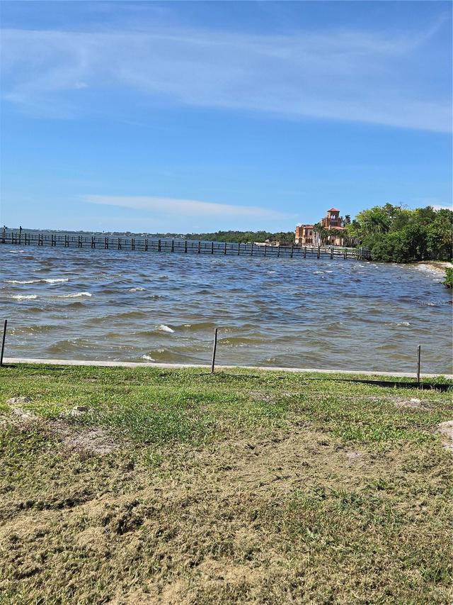 337 N Shore Dr., Sarasota, FL 34234