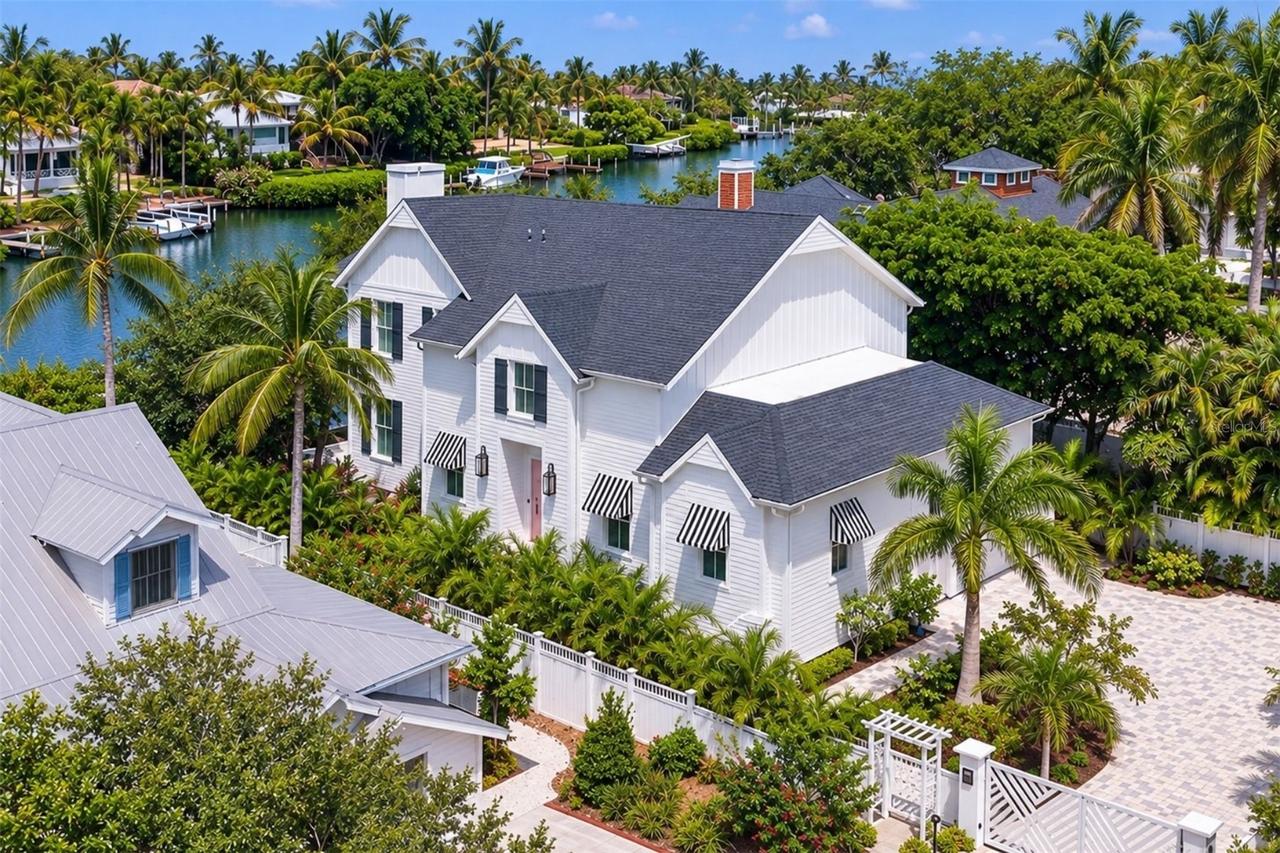 1621 Bay Point Ct., Sarasota, FL 34236