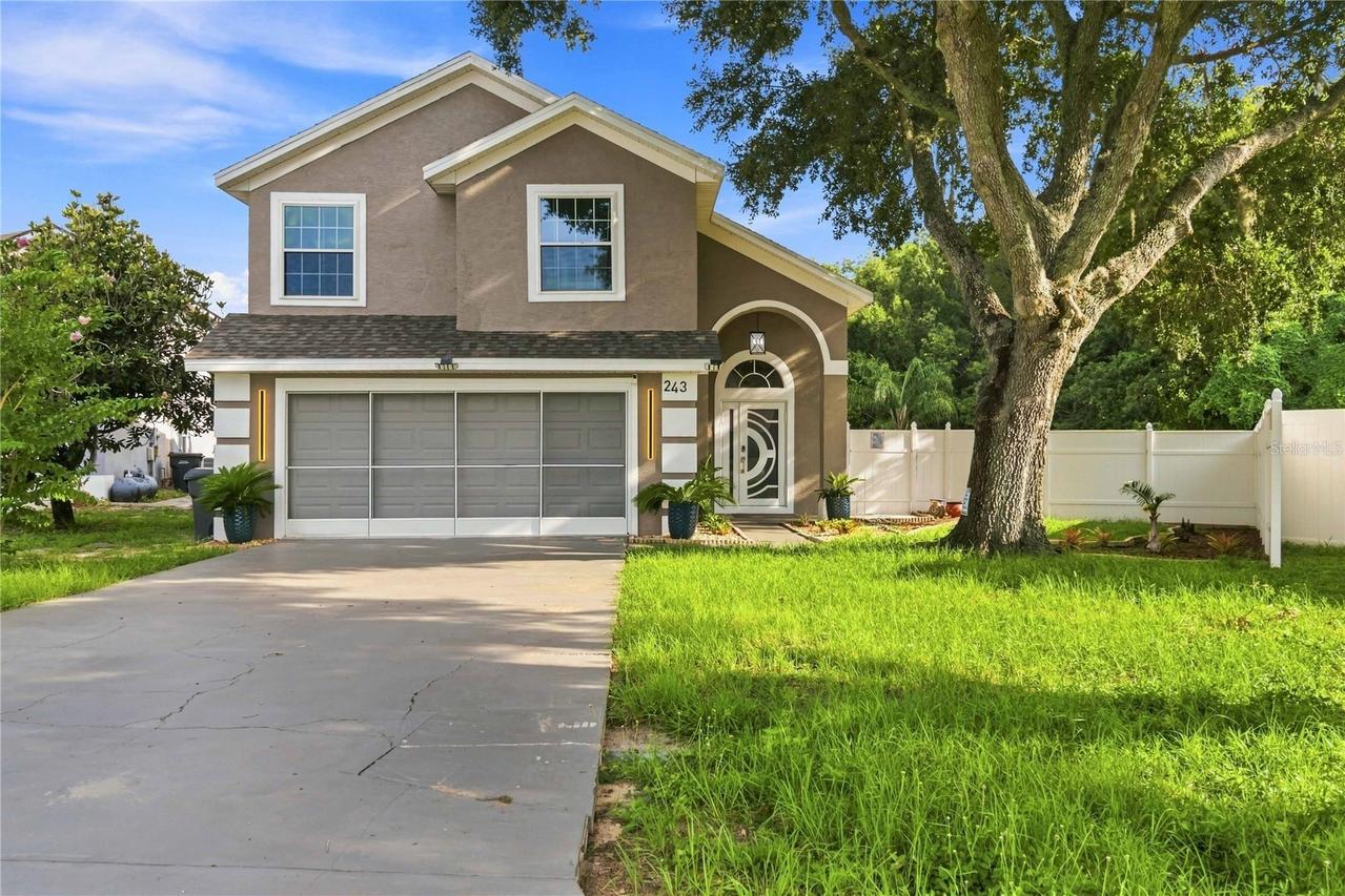 243 Oxford Rd., Davenport, FL 33896