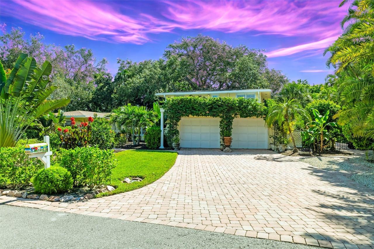 6343 Hollywood Blvd., Sarasota, FL 34231