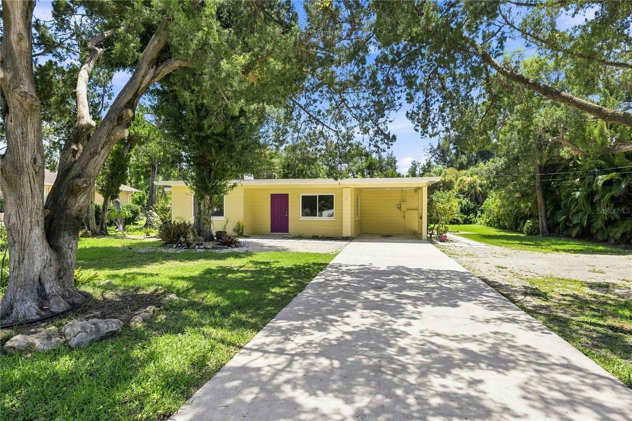 114 Lakeview Dr., Nokomis, FL 34275