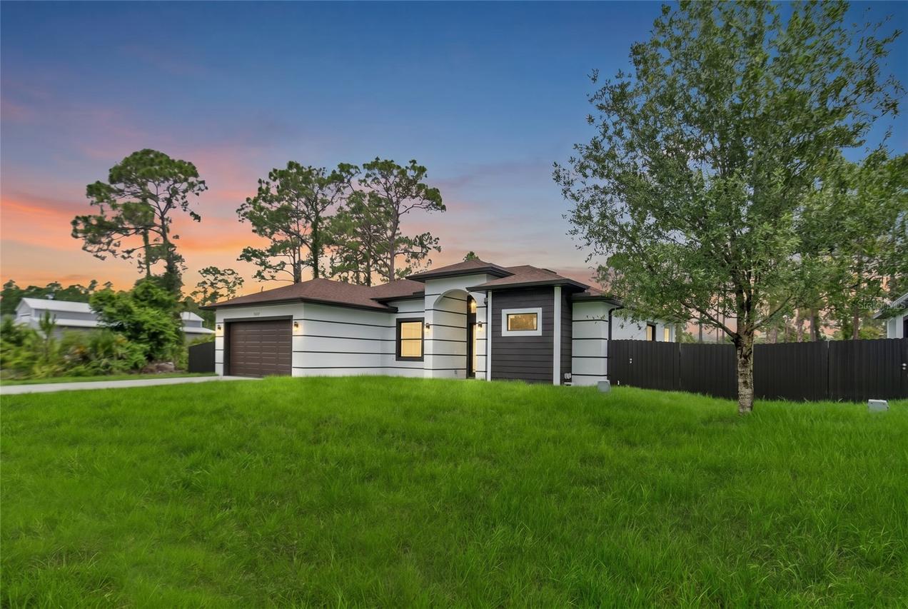 1047 Merry St., Lehigh Acres, FL 33974