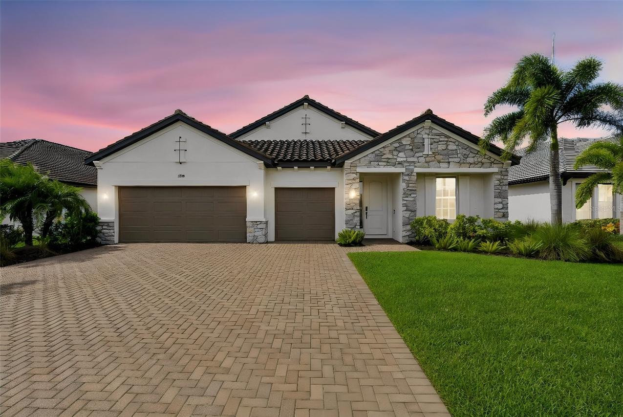 2128 Woodleaf Hammock Ct., Bradenton, FL 34211