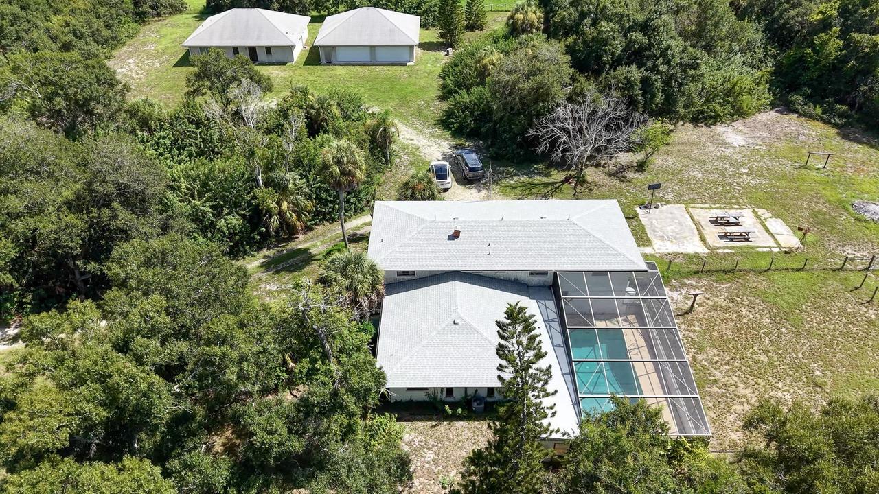 411 Bristol Ln., Nokomis, FL 34275