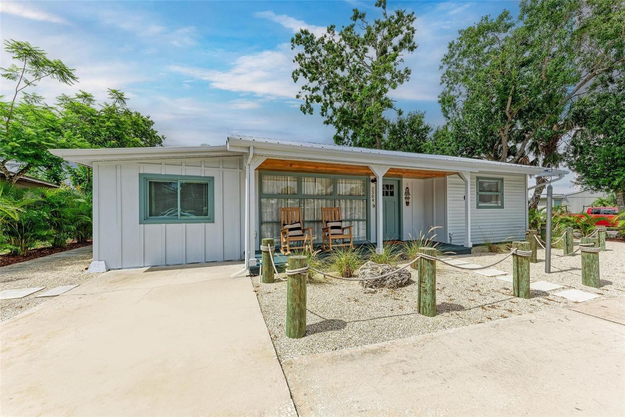 2304 Bahia Vista St., Sarasota, FL 34239