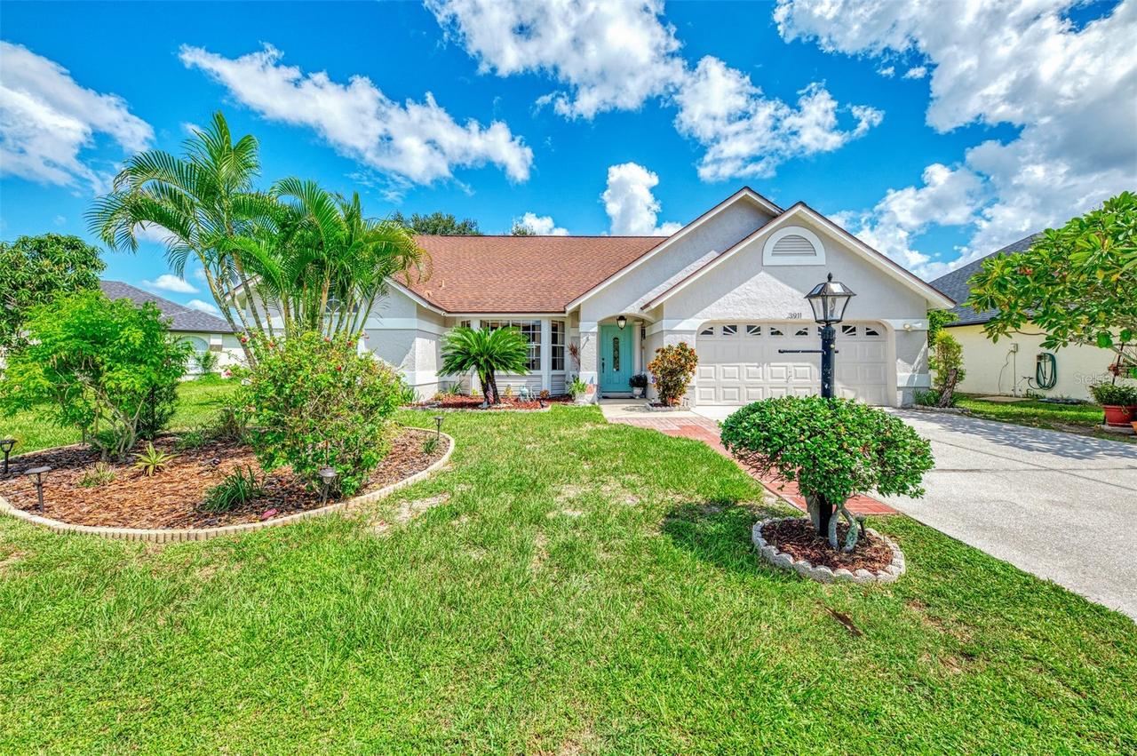 3911 77th Pl., Sarasota, FL 34243