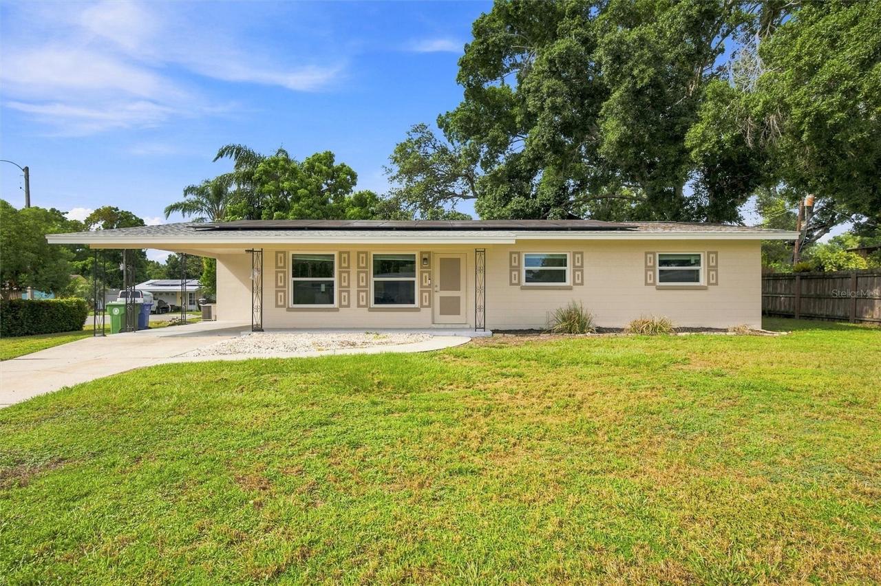 1906 15th Avenue Dr., Bradenton, FL 34205