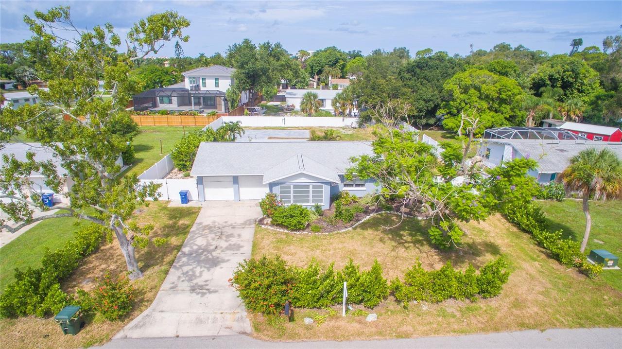 6344 Glencoe Ave., Sarasota, FL 34231