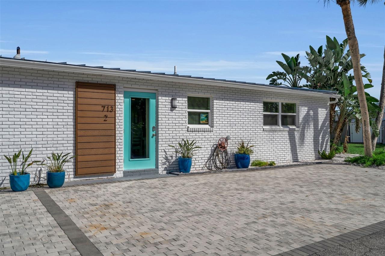 713 Saint Judes Dr. #2, Longboat Key, FL 34228