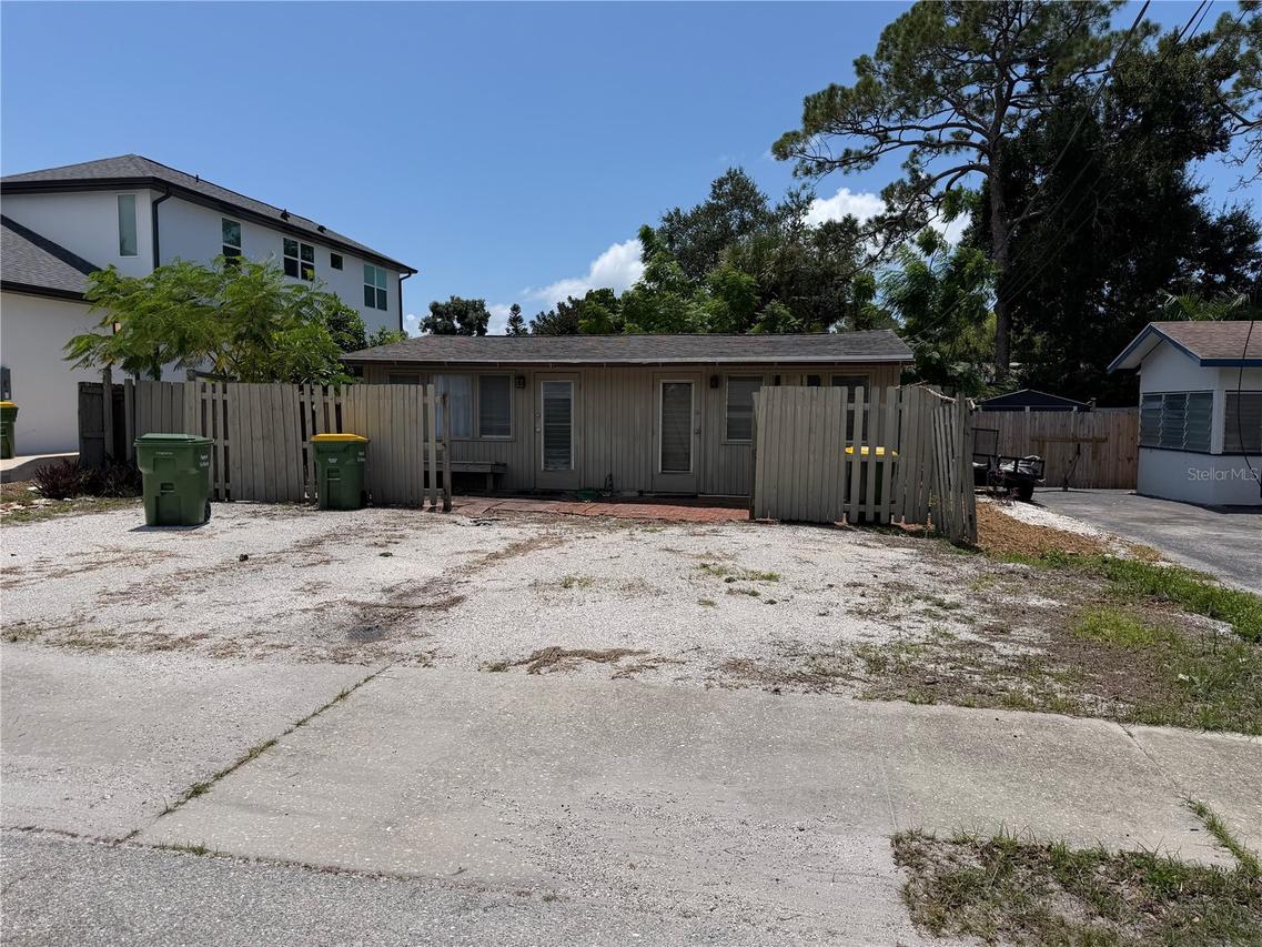 902 Highland St St., Sarasota, FL 34234