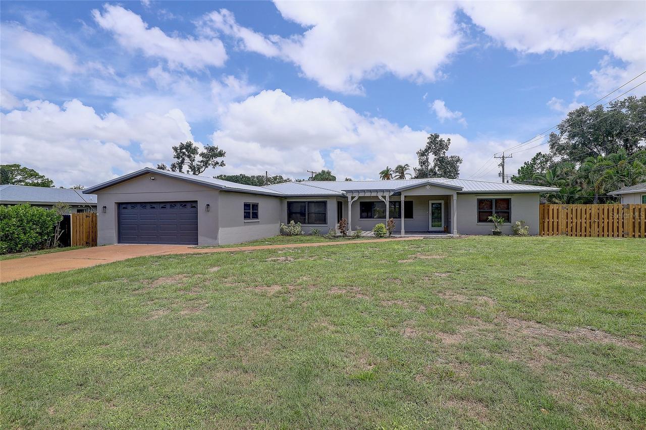 323 Suwanee Ave., Sarasota, FL 34243