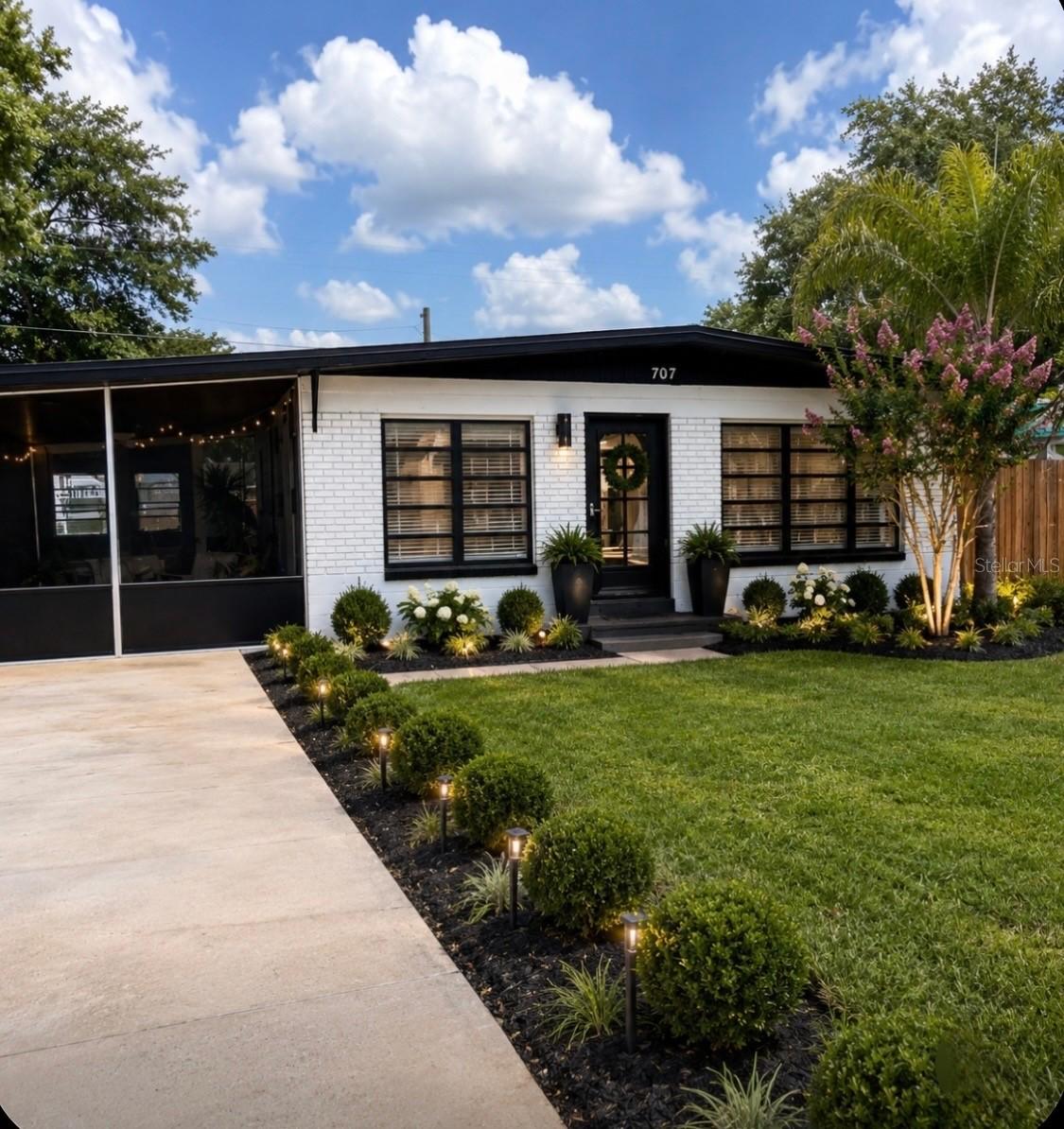 707 Lakewood Ave., Tampa, FL 33613