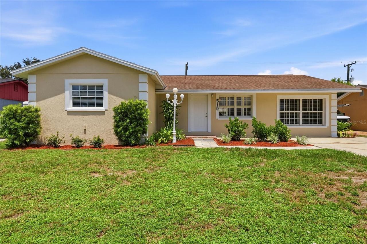 519 65th Ave., Bradenton, FL 34207
