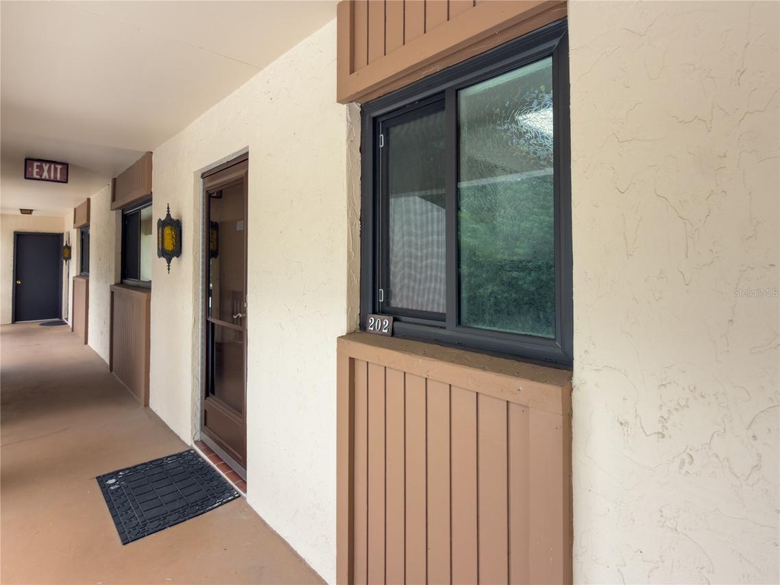 2448 Clubhouse Dr. #202, Sarasota, FL 34232