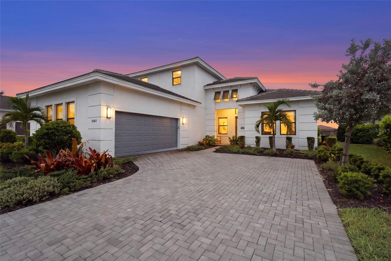5060 Kiva Cir., Bradenton, FL 34211