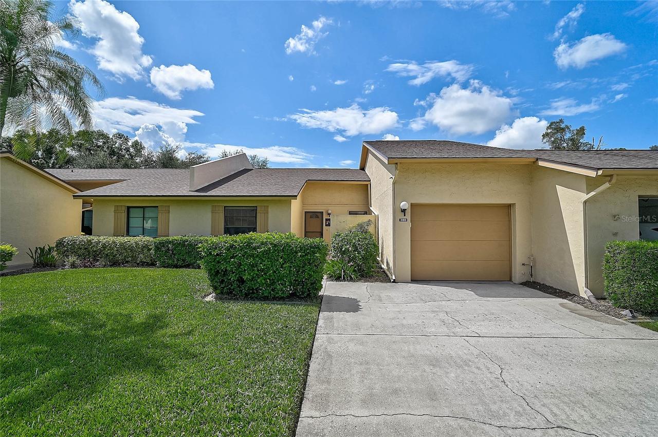3189 Glen Elyn Blvd. #3, Sarasota, FL 34237