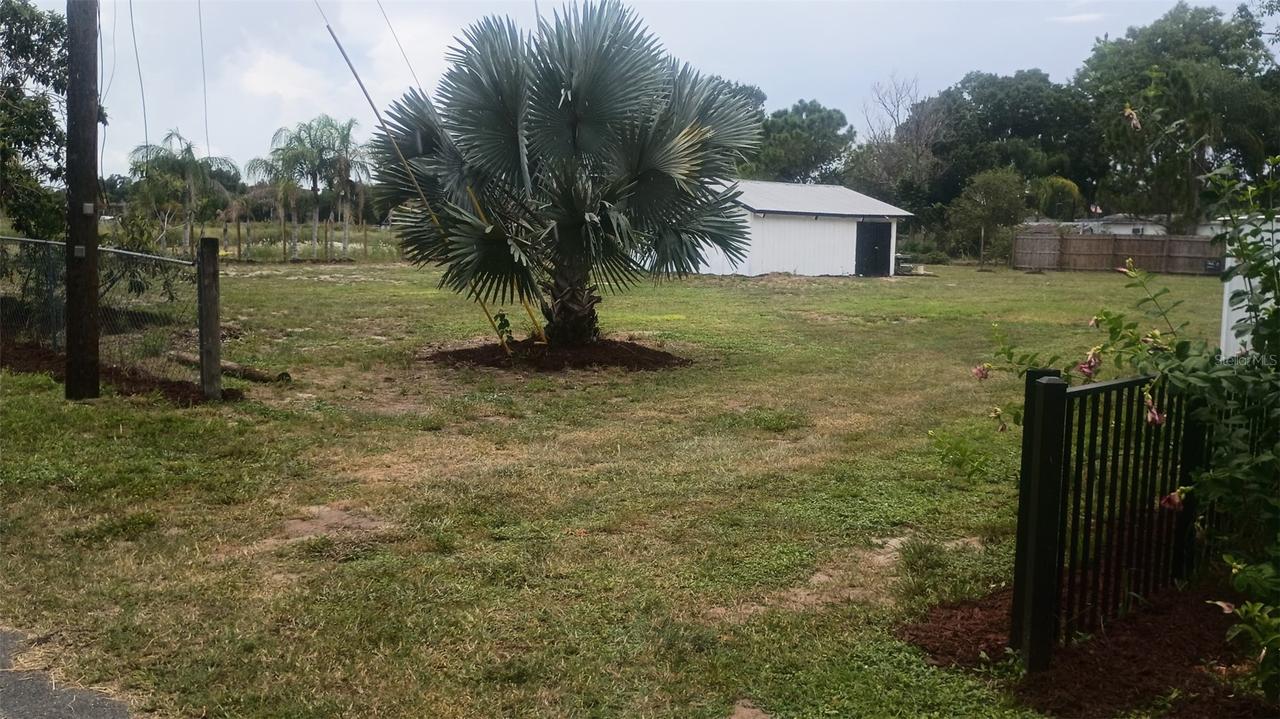 207 Brooks Rd., Frostproof, FL 33843