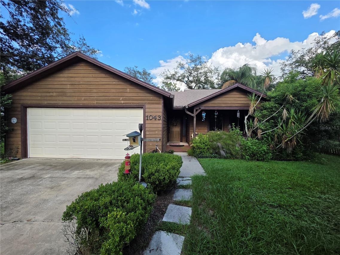 1043 Lommler St., Longwood, FL 32750