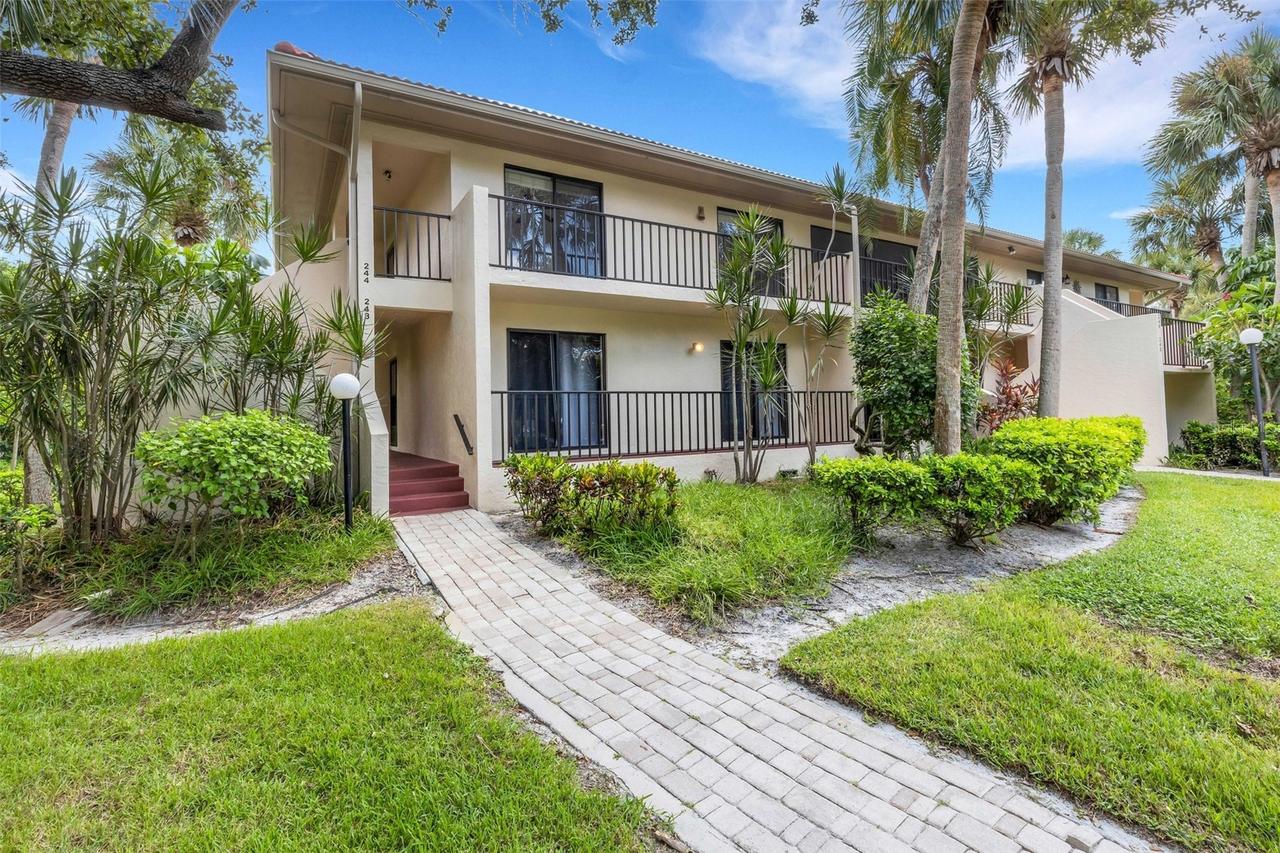 6462 Wild Oak Bay Blvd. #244, Bradenton, FL 34210