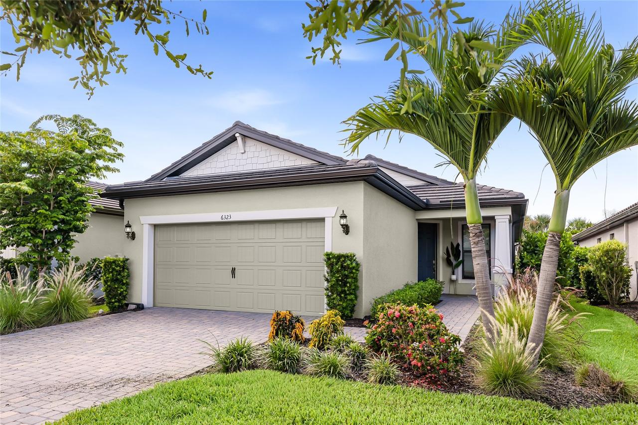 6323 Crested Eagle Ln., Nokomis, FL 34275