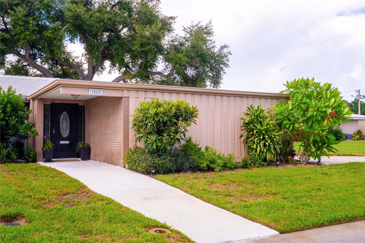 3289 Fairhaven Ln. #112, Sarasota, FL 34239