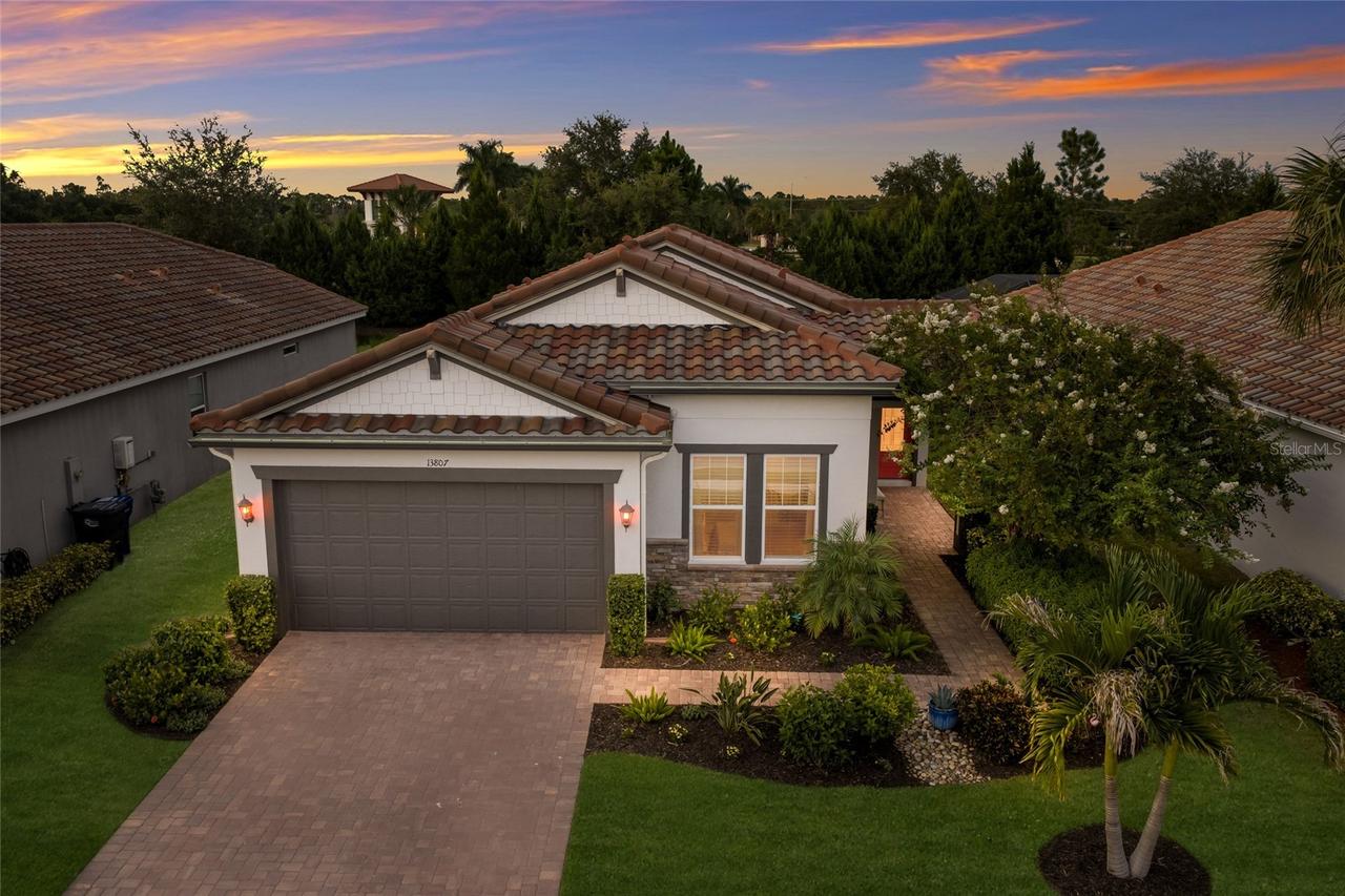 13807 American Prairie Pl., Lakewood Ranch, FL 34211