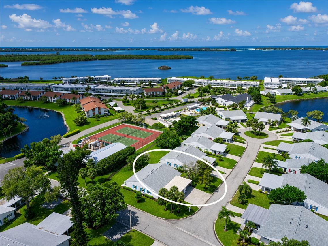 9406 Andover Cir., Bradenton, FL 34210