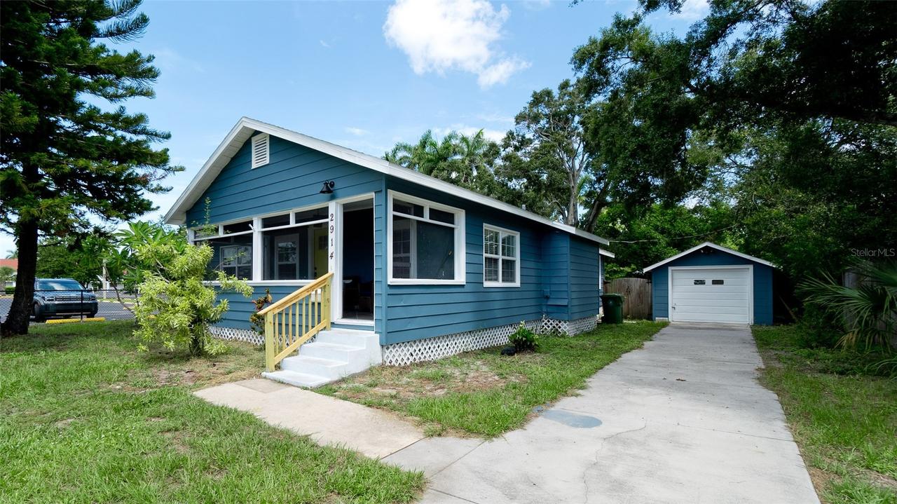 2914 9th Ave., Bradenton, FL 34205