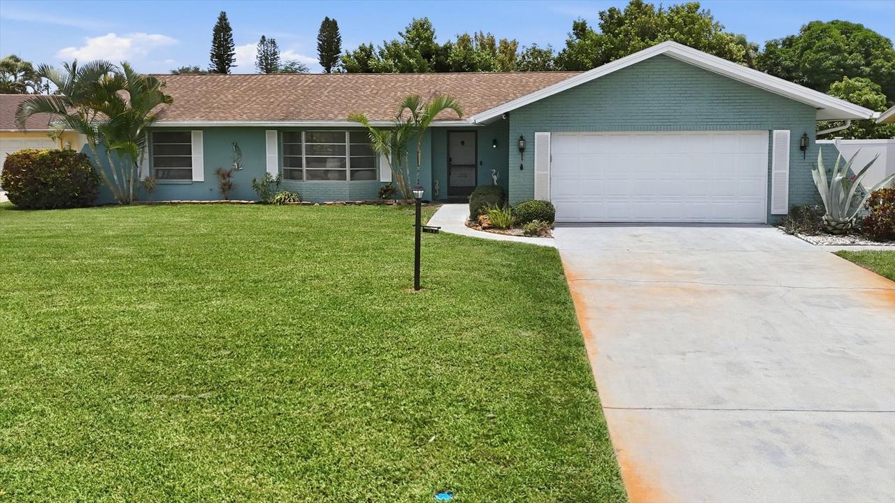 7402 13th Ave., Bradenton, FL 34209