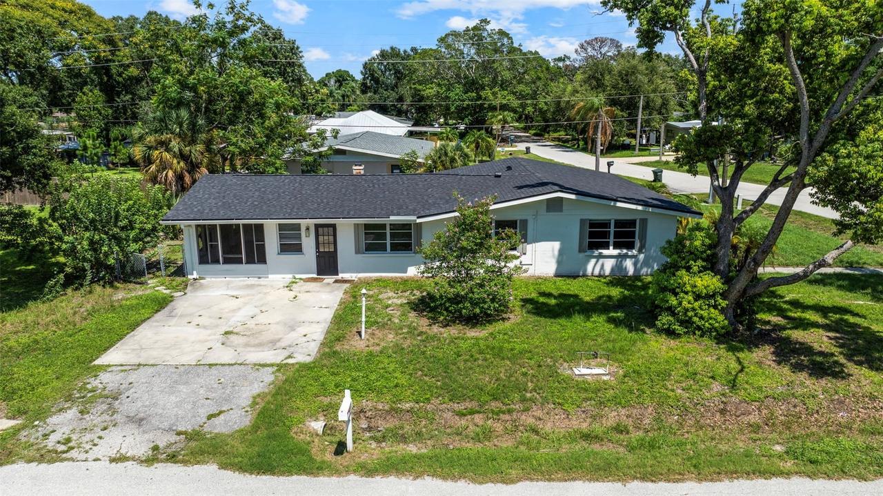 4875 Northwood Ave., Sarasota, FL 34231