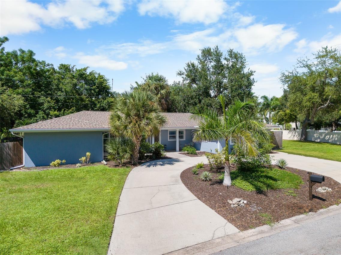 771 Indian Beach Cir., Sarasota, FL 34234