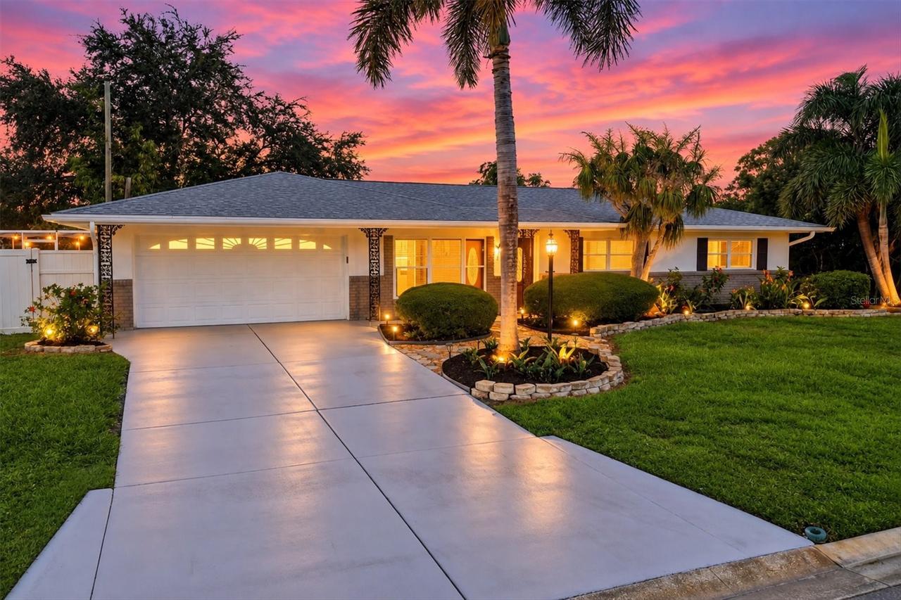 3710 Duncan Pl., Sarasota, FL 34239
