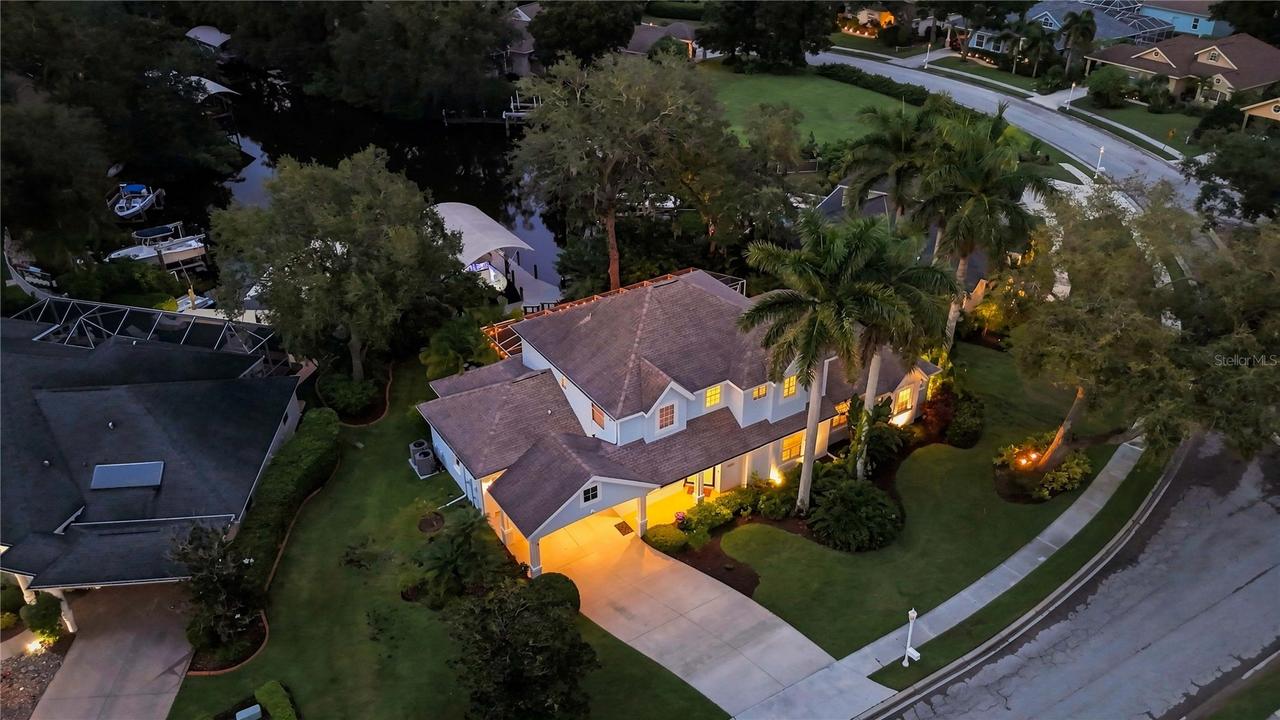 4623 4th Ave., Bradenton, FL 34208