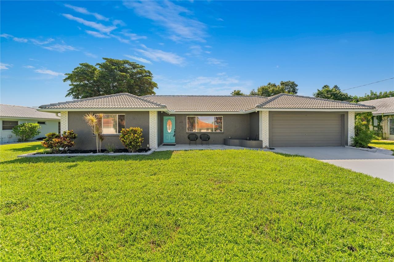 420 Signorelli Dr., Nokomis, FL 34275