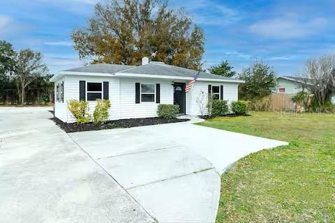 305 Linden Dr., Ellenton, FL 34222